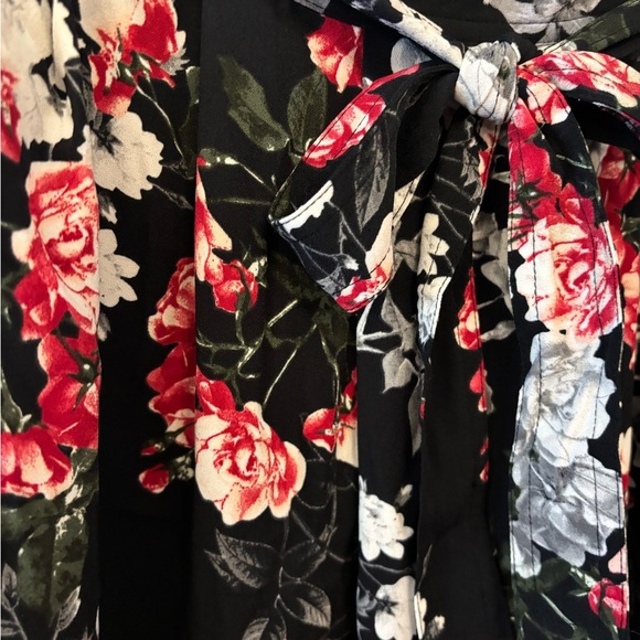Banana Republic black floral aline midi skirt with belt size 6 - Picture 13 of 14